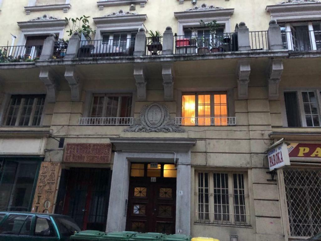 Petra'S Tranquil Nest In Downtown بودابست المظهر الخارجي الصورة